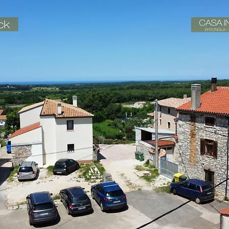 Apartment Casa In Centro Brtonigla